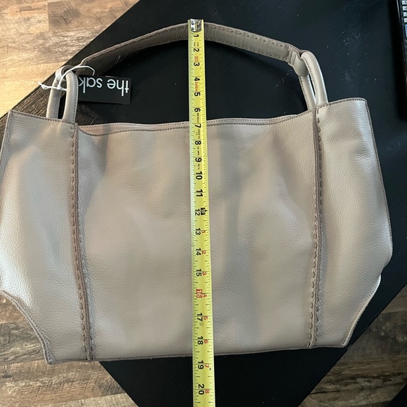 Brand New with tag/ The Sak - Large Taupe Leather Tote Bag - Picture 9 of 16